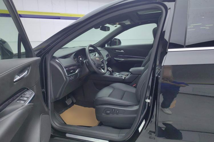 Used Cadillac XT4 2022 28T Two-Wheel Drive Fashion Edition Left Front Seat