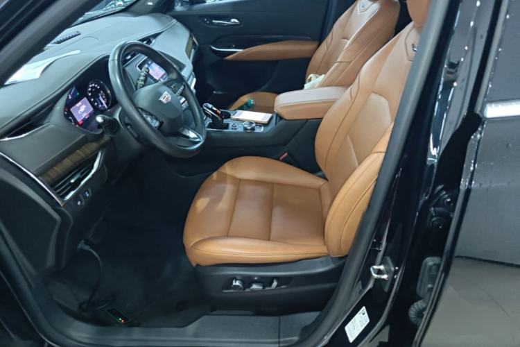 Used Cadillac XT4 2022 28T Two-Wheel Drive Prestige Version Left Front Seat