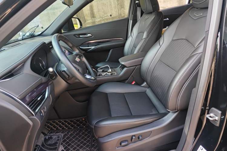 Used Cadillac XT4 2022 28T Two-Wheel Drive Fashion Edition Left Front Seat