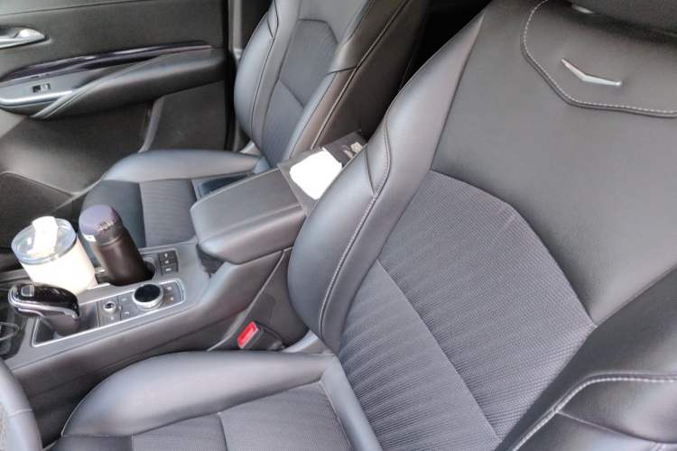 Used Cadillac XT4 2022 28T Two-Wheel Drive Fashion Edition Left Front Seat