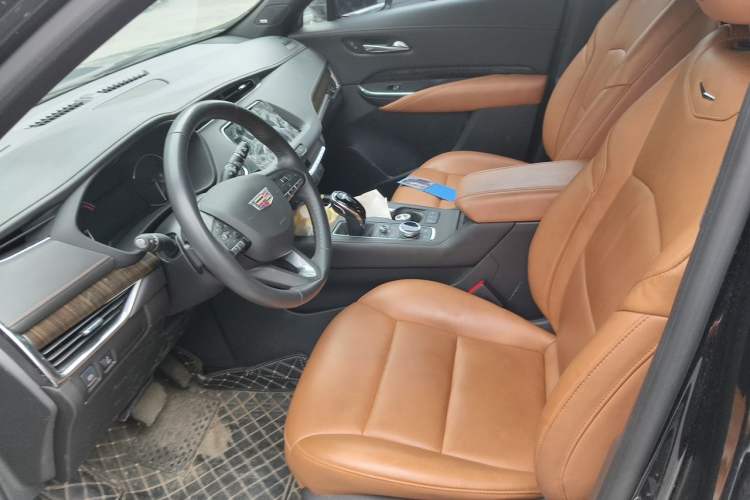 Used Cadillac XT4 2022 28T Two-Wheel Drive Prestige Version Left Front Seat