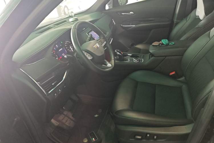 Used Cadillac XT4 2022 28T Two-Wheel Drive Fashion Edition Left Front Seat