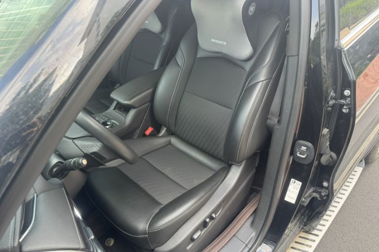Used Cadillac XT4 2022 28T Two-Wheel Drive Fashion Edition Left Front Seat