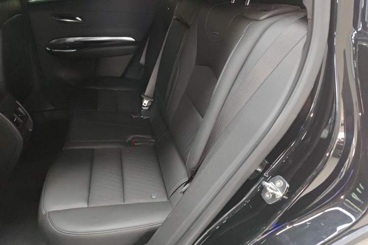 Used Cadillac XT4 2022 28T Two-Wheel Drive Fashion Edition Left Rear Seat
