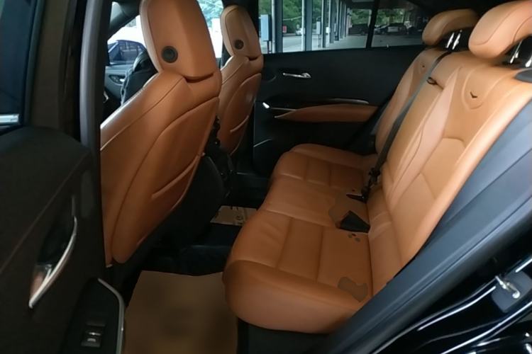 Used Cadillac XT4 2022 28T Two-Wheel Drive Prestige Version Left Rear Seat