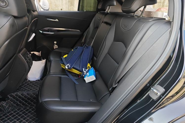 Used Cadillac XT4 2022 28T Two-Wheel Drive Fashion Edition Left Rear Seat