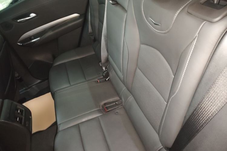 Used Cadillac XT4 2022 28T Two-Wheel Drive Prestige Version Left Rear Seat