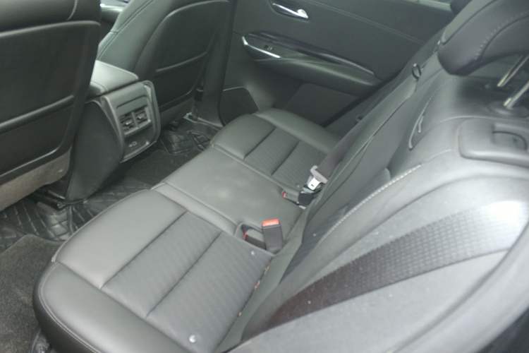 Used Cadillac XT4 2022 28T Two-Wheel Drive Fashion Edition Left Rear Seat