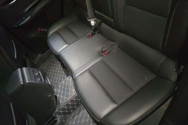 Used Cadillac XT4 2022 28T Two-Wheel Drive Fashion Edition Left Rear Seat