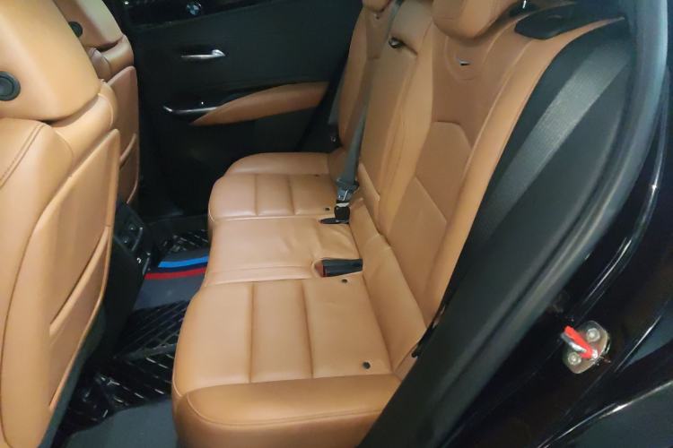 Used Cadillac XT4 2022 28T Two-Wheel Drive Prestige Version Left Rear Seat