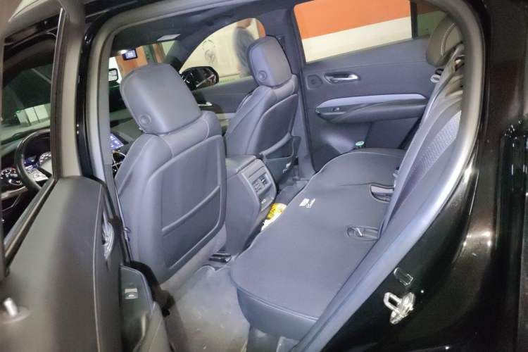 Used Cadillac XT4 2022 28T Two-Wheel Drive Prestige Version Left Rear Seat
