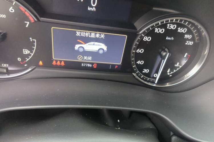 Used Cadillac XT4 2022 28T Two-Wheel Drive Fashion Edition Odometer Close Up