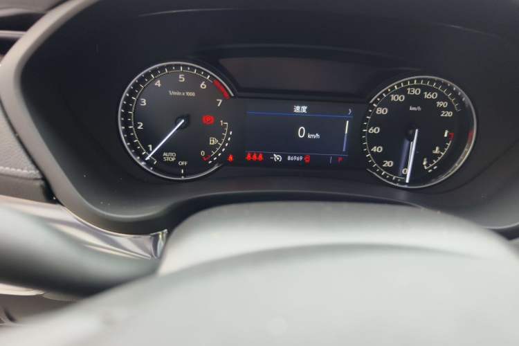 Used Cadillac XT4 2022 28T Two-Wheel Drive Fashion Edition Odometer Close Up