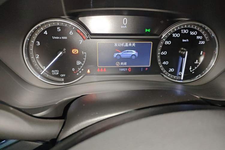Used Cadillac XT4 2022 28T Two-Wheel Drive Fashion Edition Odometer Close Up