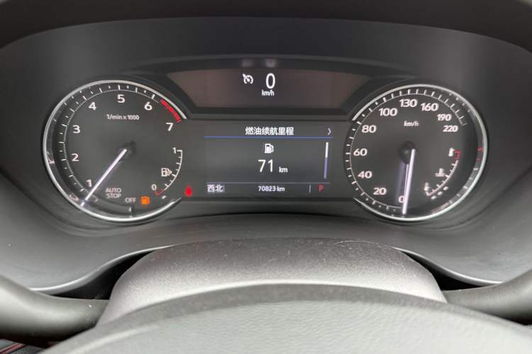 Used Cadillac XT4 2022 28T Two-Wheel Drive Prestige Version Odometer Close Up