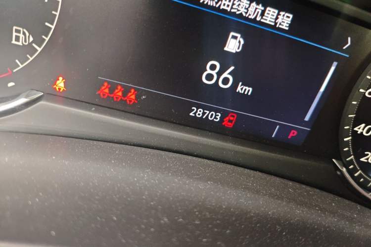 Used Cadillac XT4 2022 28T Two-Wheel Drive Fashion Edition Odometer Close Up
