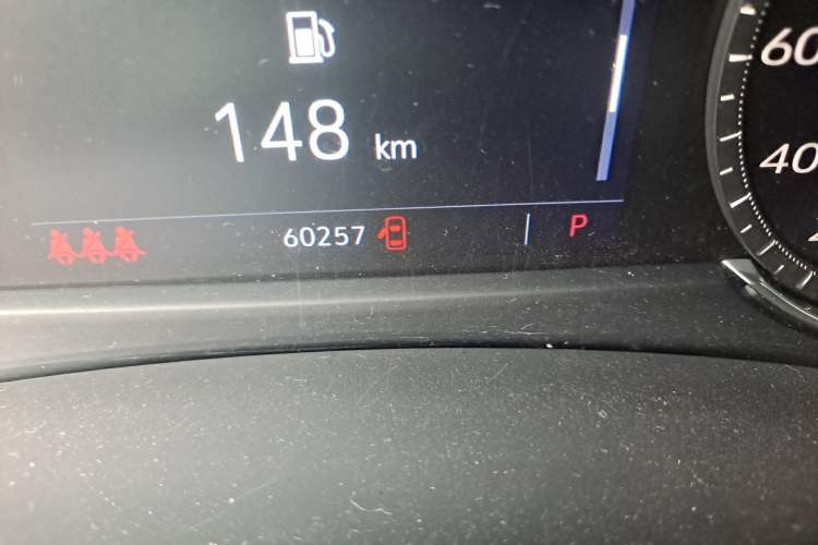 Used Cadillac XT4 2022 28T Two-Wheel Drive Fashion Edition Odometer Close Up