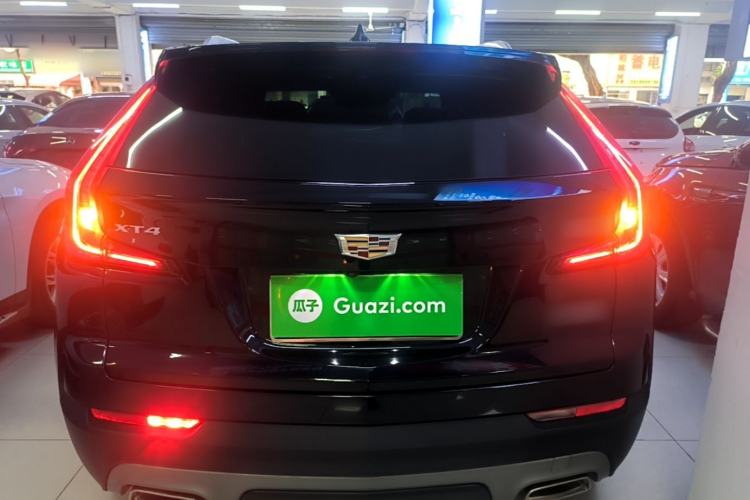 Used Cadillac XT4 2022 28T Two-Wheel-Drive Luxury Version Rear