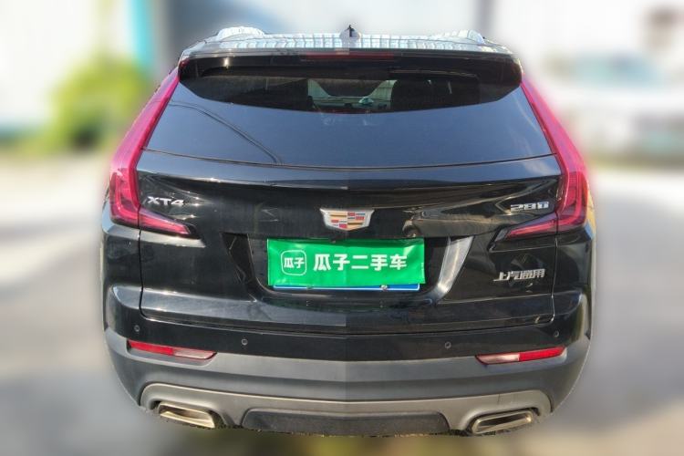 Used Cadillac XT4 2022 28T Two-Wheel-Drive Luxury Version Rear