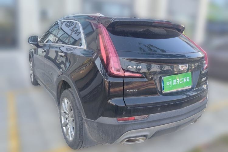 Used Cadillac XT4 2022 28T Two-Wheel-Drive Luxury Version Rear Left 45 Deg