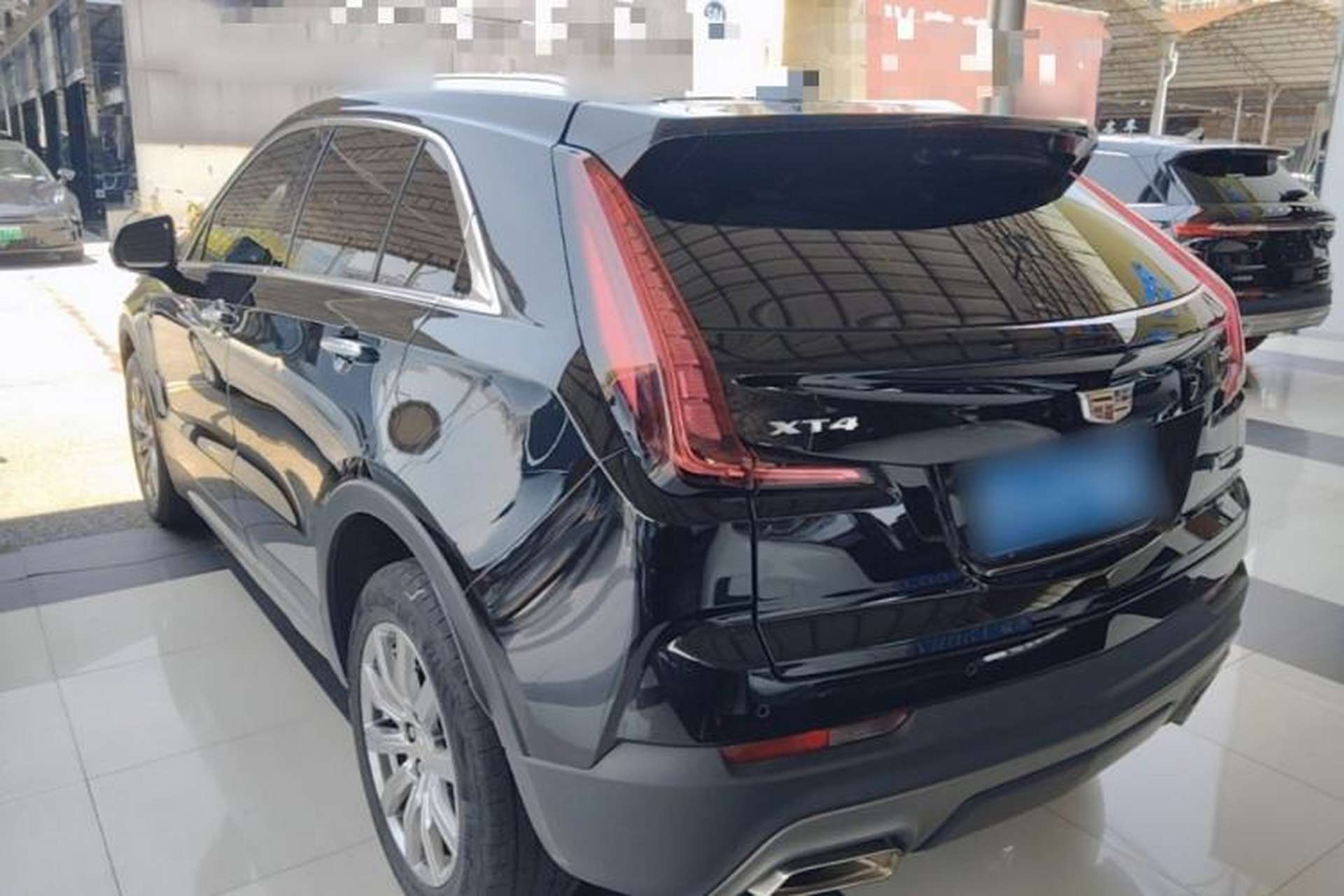 Used Cadillac XT4 2022 28T Two-Wheel-Drive Luxury Version Rear Left 45 Deg