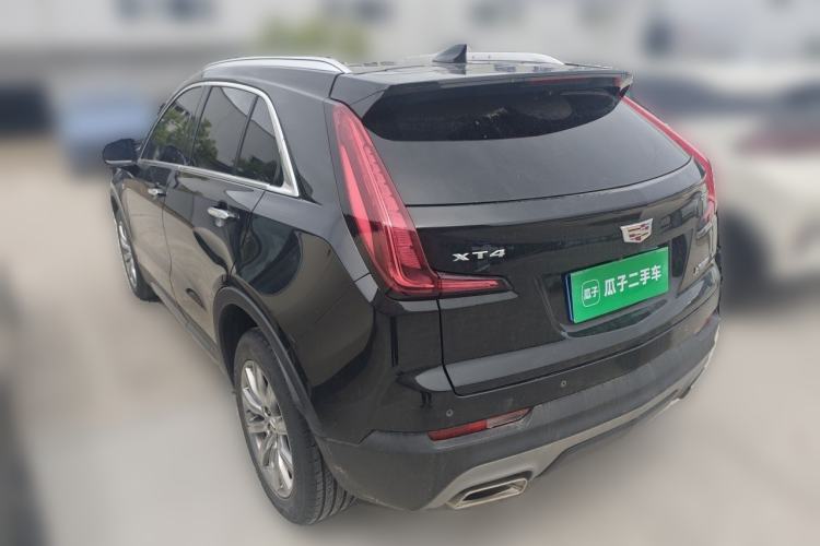 Used Cadillac XT4 2022 28T Two-Wheel-Drive Luxury Version Rear Left 45 Deg
