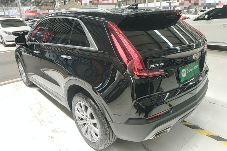Used Cadillac XT4 2022 28T Two-Wheel-Drive Luxury Version Rear Left 45 Deg