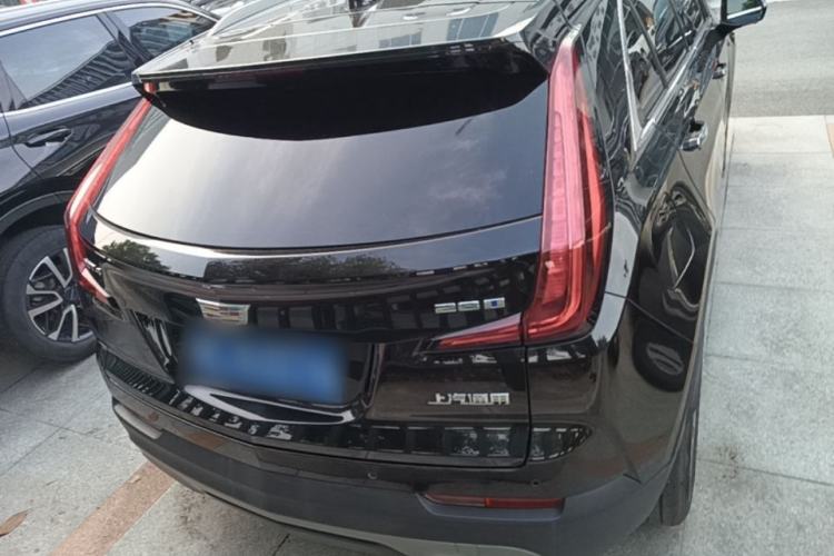 Used Cadillac XT4 2022 28T Two-Wheel-Drive Luxury Version Rear