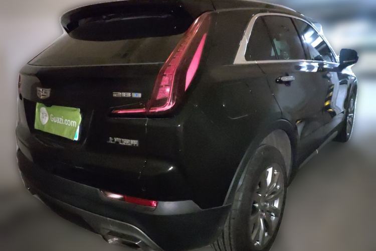 Used Cadillac XT4 2022 28T Two-Wheel-Drive Luxury Version Rear Right 45 Deg