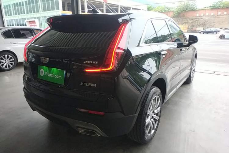 Used Cadillac XT4 2022 28T Two-Wheel Drive Prestige Version Rear Right 45 Deg