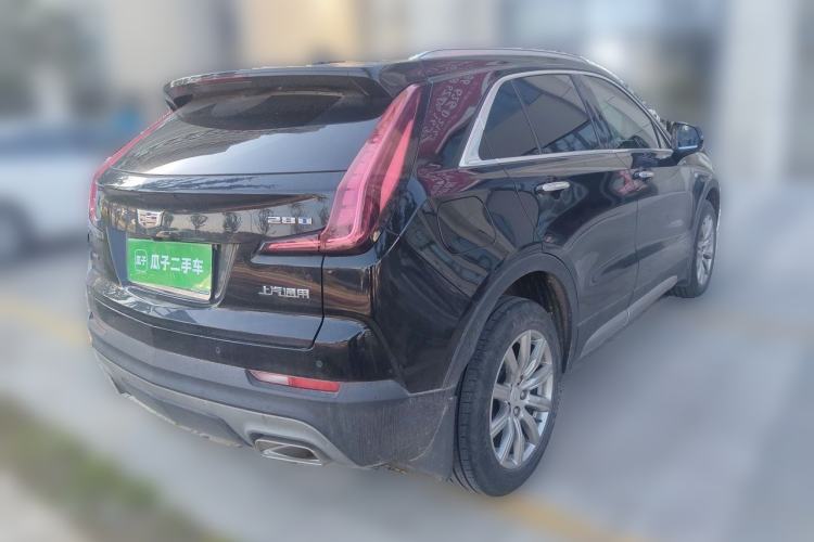 Used Cadillac XT4 2022 28T Two-Wheel-Drive Luxury Version Rear Right 45 Deg
