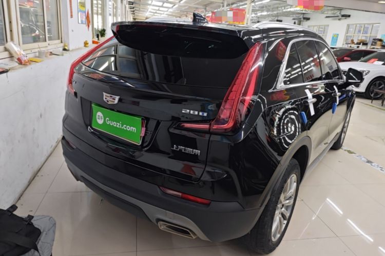 Used Cadillac XT4 2022 28T Two-Wheel-Drive Luxury Version Rear Right 45 Deg