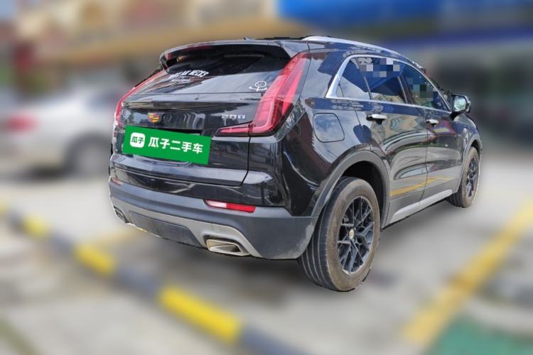 Used Cadillac XT4 2022 28T Two-Wheel-Drive Luxury Version Rear Right 45 Deg
