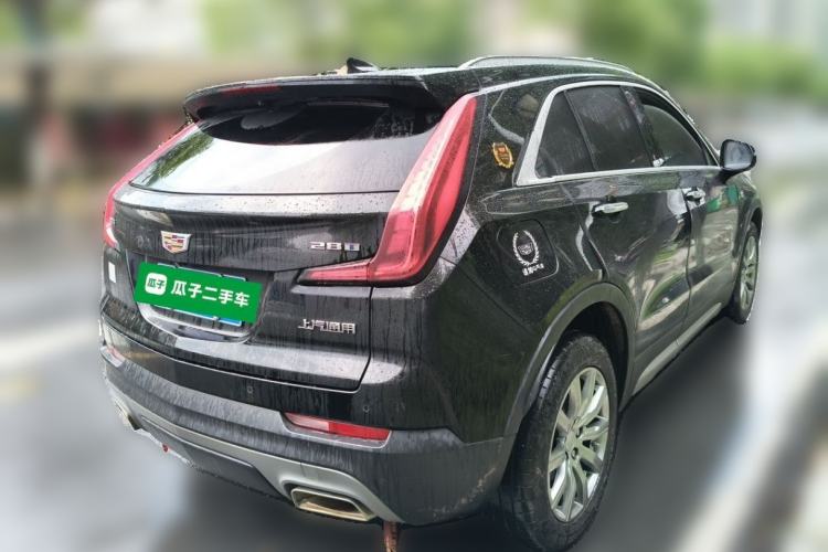 Used Cadillac XT4 2022 28T Two-Wheel-Drive Luxury Version Rear Right 45 Deg