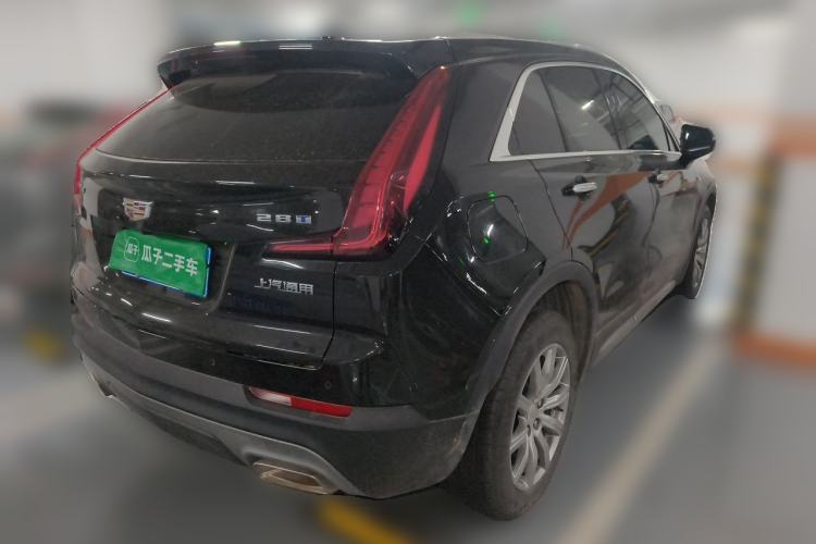 Used Cadillac XT4 2022 28T Two-Wheel-Drive Luxury Version Rear Right 45 Deg