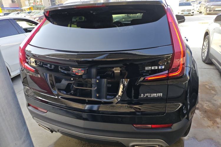 Used Cadillac XT4 2022 28T Two-Wheel-Drive Luxury Version Rear