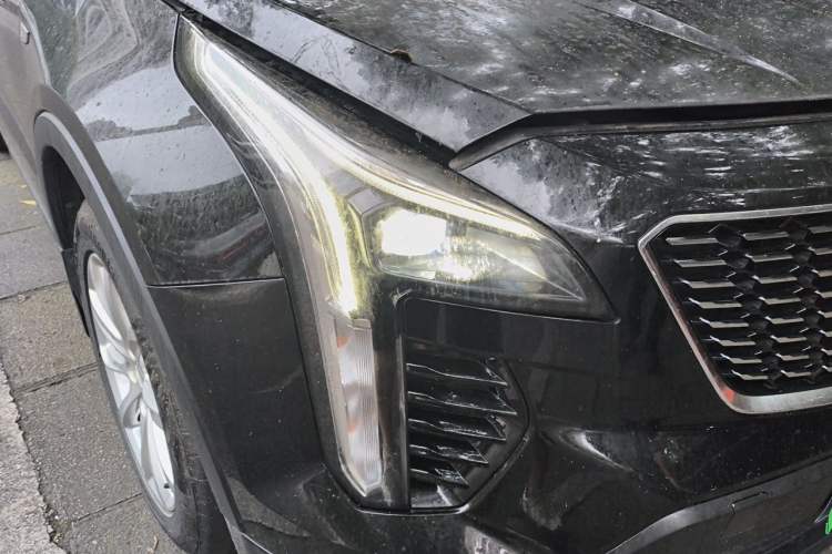 Used Cadillac XT4 2022 28T Two-Wheel Drive Fashion Edition Right Front Headlight