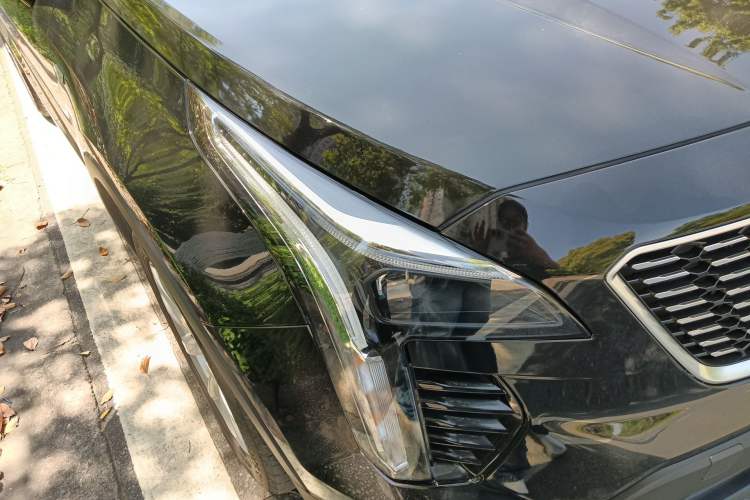 Used Cadillac XT4 2022 28T Two-Wheel Drive Fashion Edition Right Front Headlight