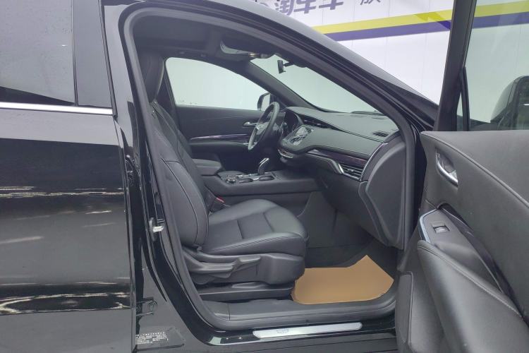 Used Cadillac XT4 2022 28T Two-Wheel Drive Fashion Edition Right Front Seat