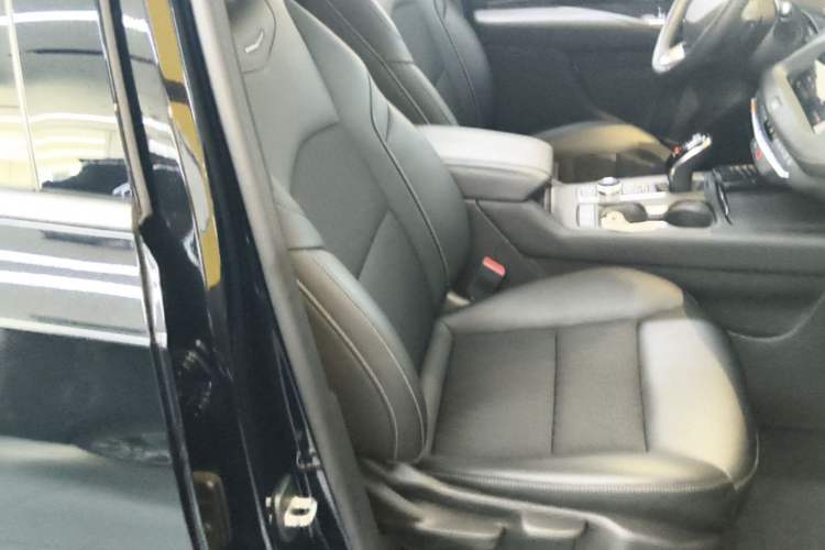 Used Cadillac XT4 2022 28T Two-Wheel Drive Fashion Edition Right Front Seat