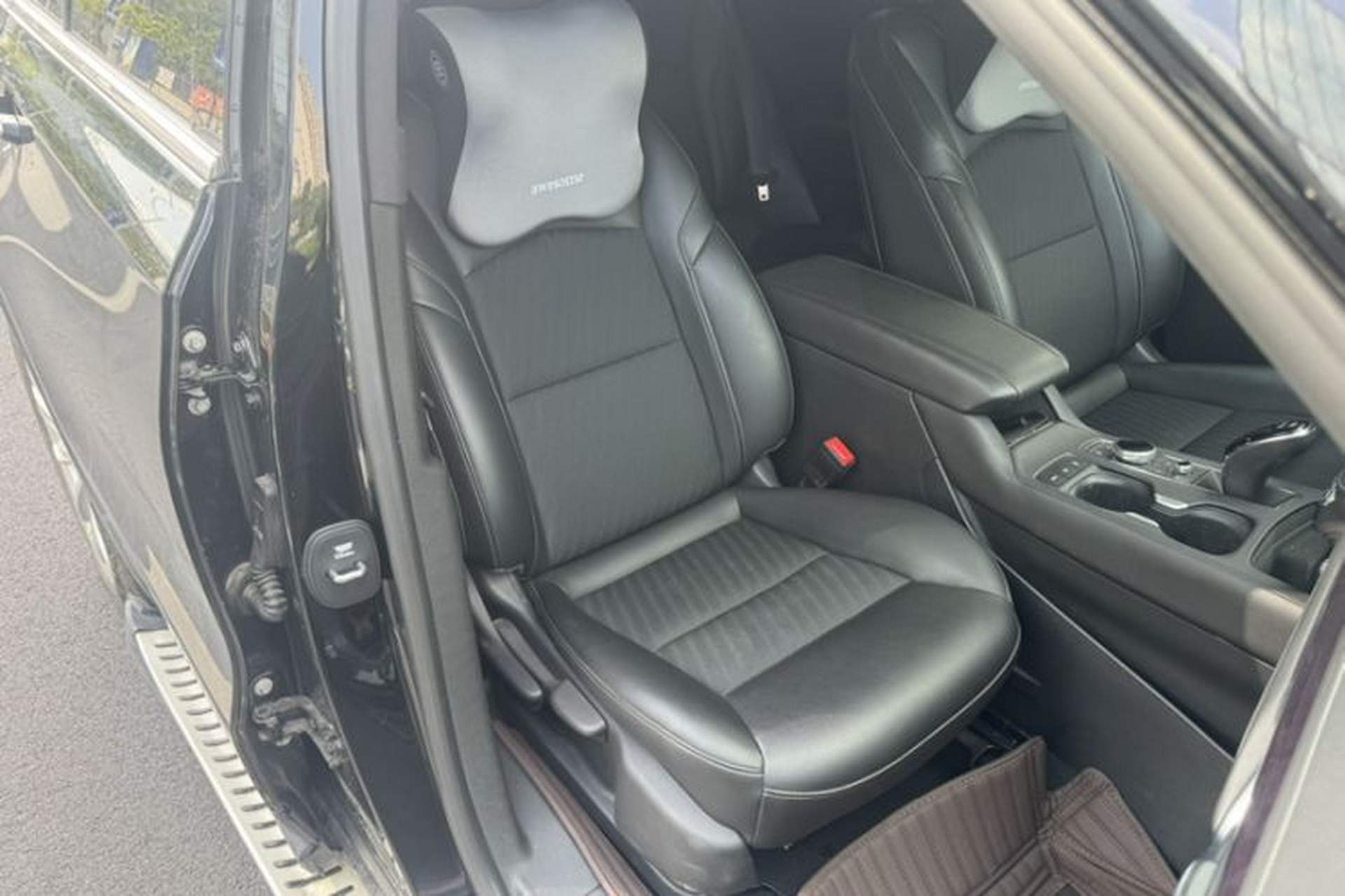 Used Cadillac XT4 2022 28T Two-Wheel Drive Fashion Edition Right Front Seat
