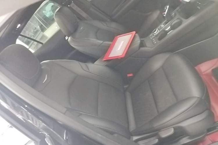 Used Cadillac XT4 2022 28T Two-Wheel Drive Fashion Edition Right Front Seat