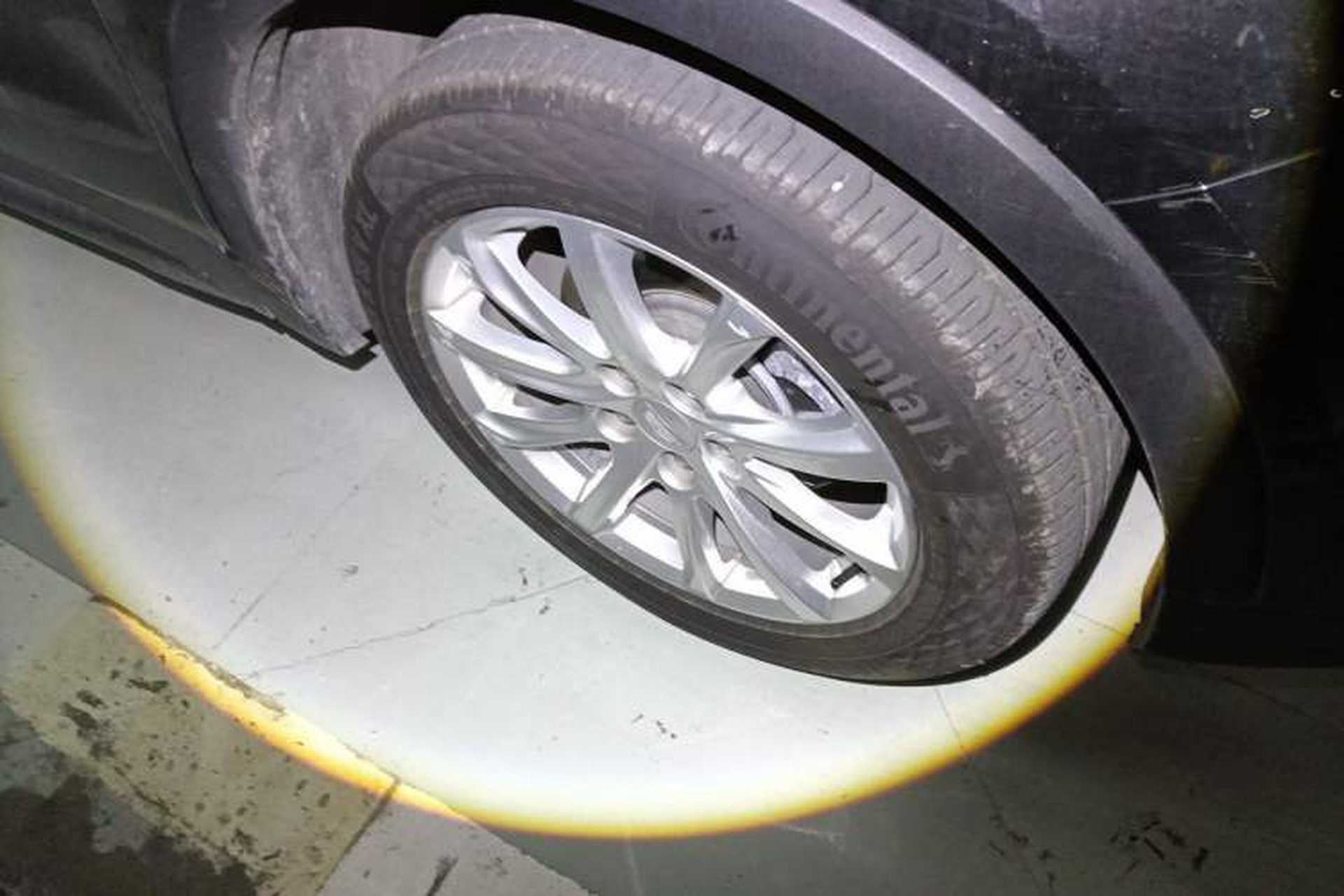 Used Cadillac XT4 2022 28T Two-Wheel Drive Fashion Edition Right Front Wheel Hub