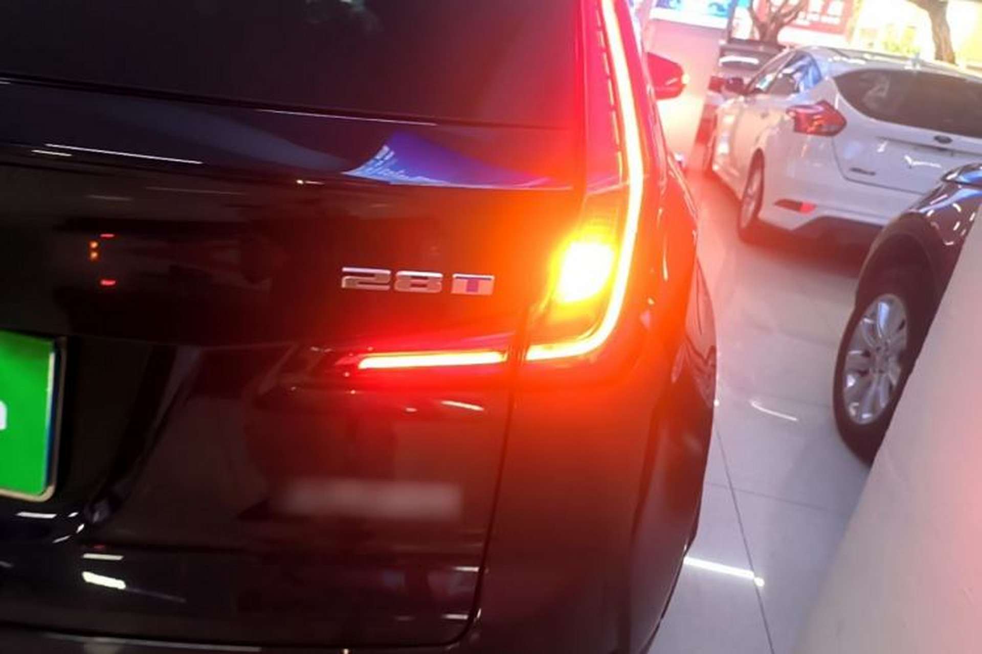 Used Cadillac XT4 2022 28T Two-Wheel-Drive Luxury Version Right Rear Taillight