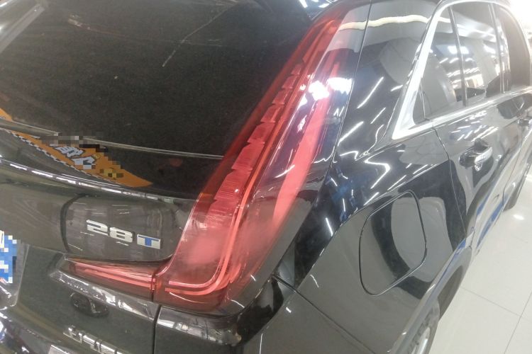 Used Cadillac XT4 2022 28T Two-Wheel-Drive Luxury Version Right Rear Taillight