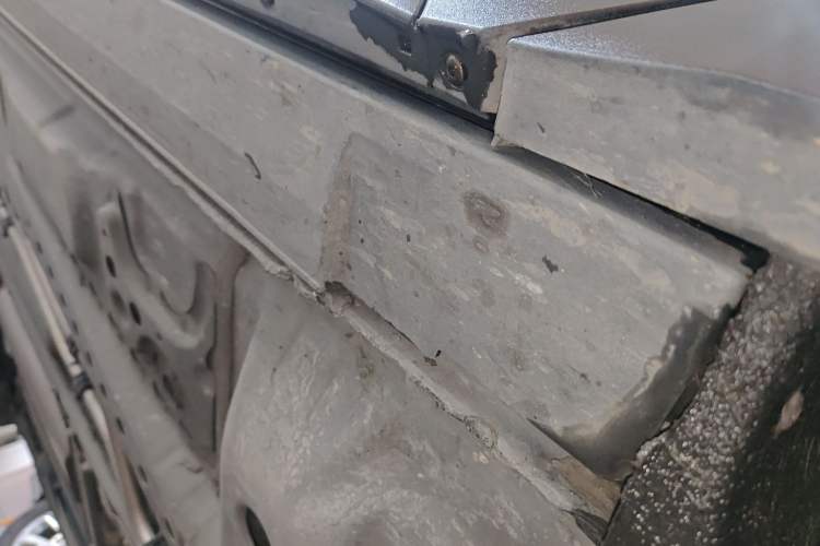 Used Cadillac XT4 2022 28T Two-Wheel Drive Fashion Edition Right Side Sill