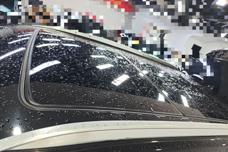 Used Cadillac XT4 2022 28T Two-Wheel Drive Prestige Version Roof