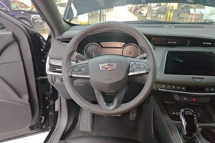 Used Cadillac XT4 2022 28T Two-Wheel Drive Fashion Edition Steering Wheel