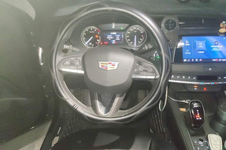 Used Cadillac XT4 2022 28T Two-Wheel Drive Fashion Edition Steering Wheel