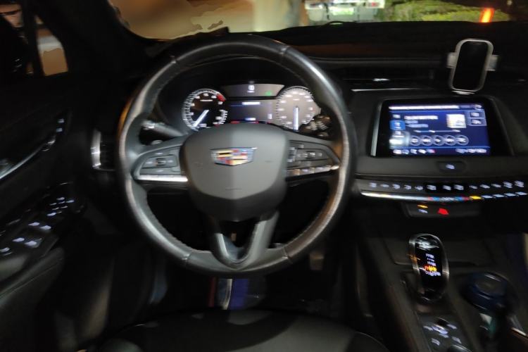 Used Cadillac XT4 2022 28T Two-Wheel Drive Fashion Edition Steering Wheel